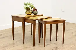 Set of 3 Antique Traditional Nesting Snack Tables, Henredon #51445
