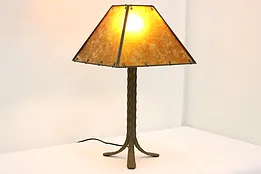 Arts & Crafts Design Antique Table or Desk Lamp, Mica Shade #51470