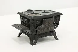 Queen Vintage Painted Cast Iron Miniature Stove #52096