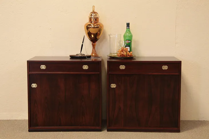 Pair Rosewood Midcentury Modern Nightstands / Tables (1)