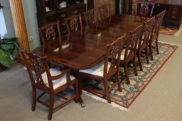 Georgian Mahogany Dining Set, 10 Chairs Banded Table