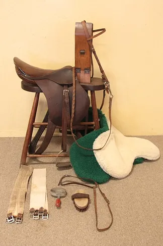 English Leather Horse Saddle, Accessories