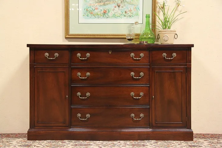 Federal Style Vintage Mahogany Sideboard, Server or Buffet (1)