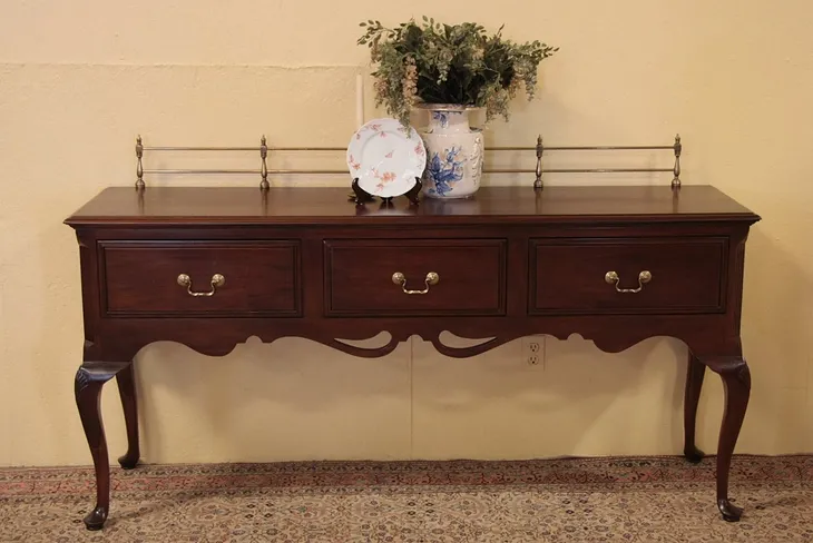 Georgian Mahogany Sideboard, Buffet or Credenza