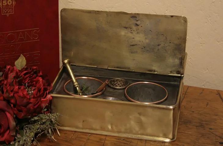 Victorian Brass Antique Spice Box with Grater (1)