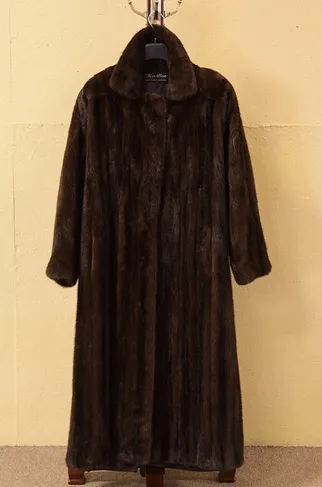 Beautiful Natural Mink Coat