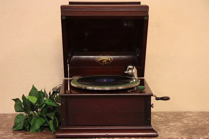 Columbia Grafonola Antique Phonograph