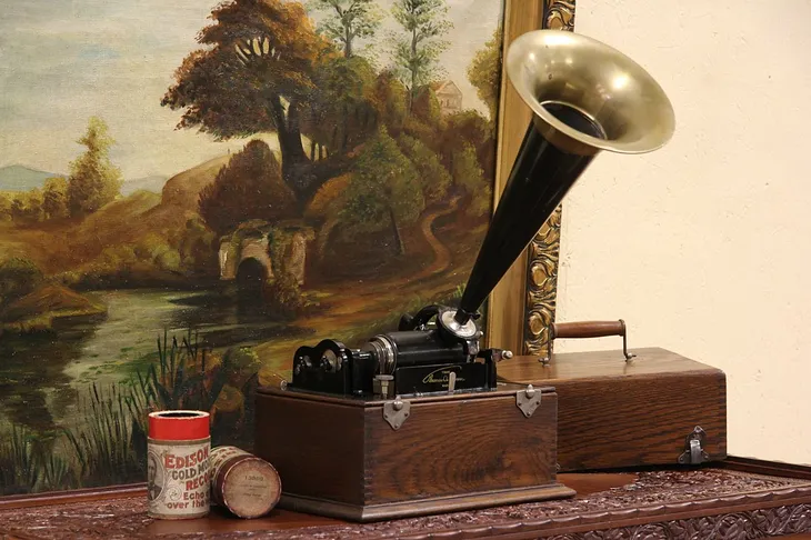 Edison Oak 1898 Cylinder Phonograph,  Brass Horn