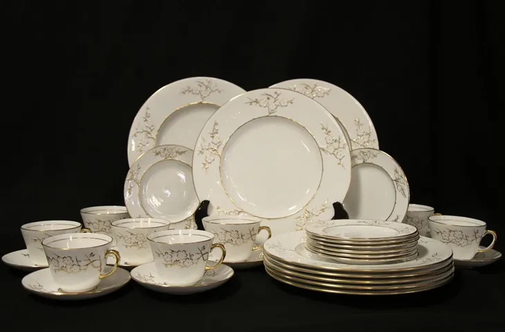 Spode Blanche de Chine Gold & White China Set for 8