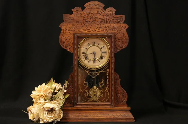 Waterbury 1895 Antique Oak Shelf or Mantel Clock