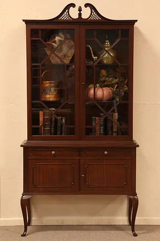 Georgian Traditional China or Curio Display Cabinet