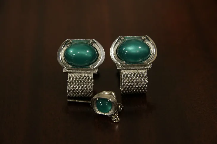 Swank Set of Vintage Cufflinks & Tie Tac