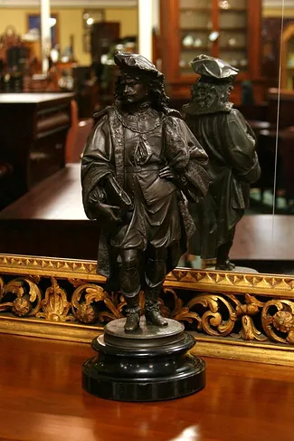 Victorian Statue of a Cavalier Gentleman (1)