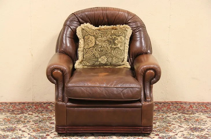 Tufted Brown Leather Vintage Armchair (1)