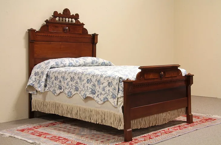 Victorian Eastlake Full Size Antique Bed