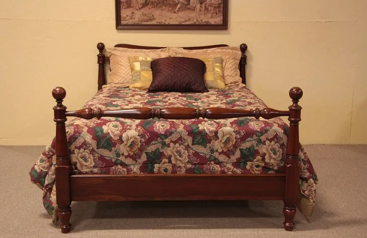 Georgian - Traditional Style Cherry Double Full Bed (1)