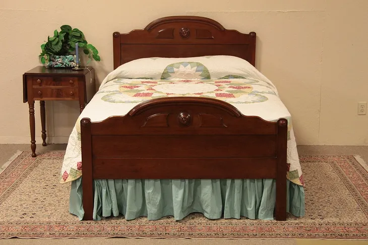 Victorian Antique Walnut Full Double Bed