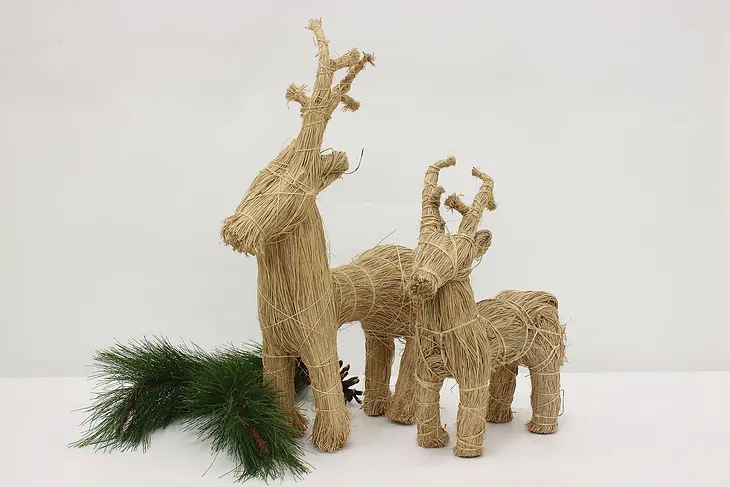 Pair of Vintage Farmhouse Straw Reindeer Sculptures #48950