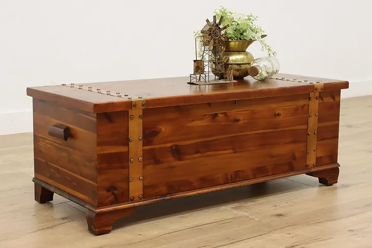 Farmhouse Vintage Cedar Chest, Coffee Table, Trunk, Lakeside #52277