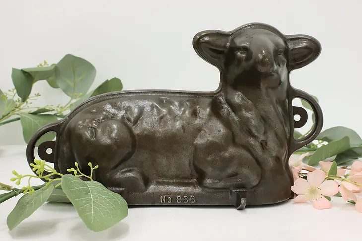 Farmhouse Vintage Cast Iron Lamb Cake Dessert Mold #52574