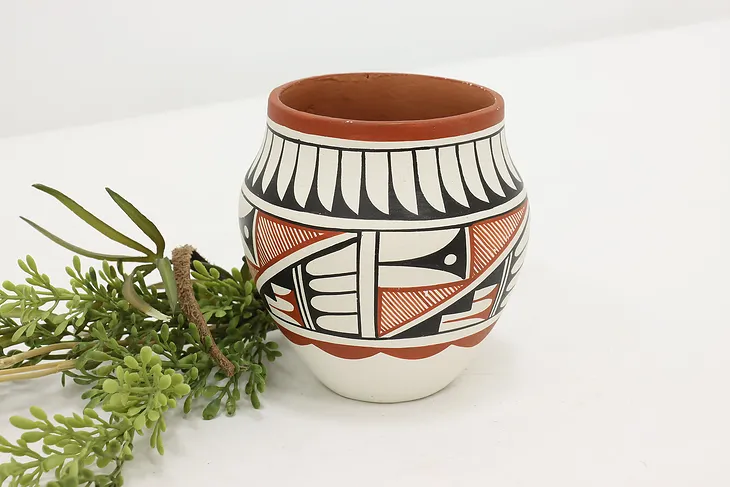 Native American Jemez Pueblo Vintage Pottery Vase, Sandia #51195