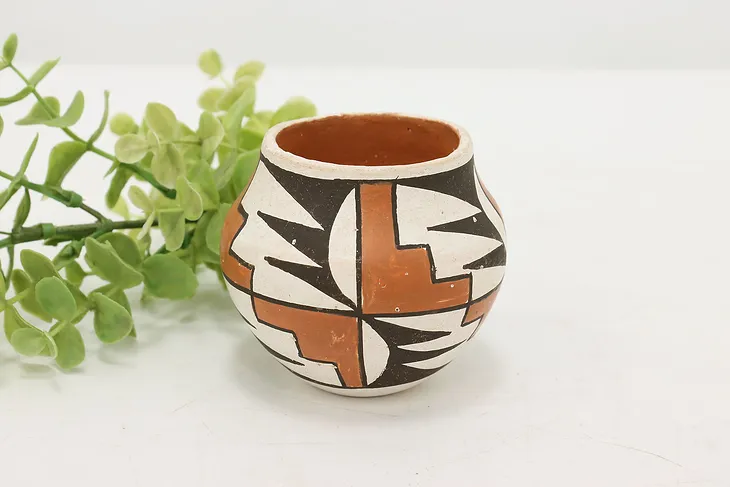 Acoma Vintage Native American Pottery Vase, Patricio #51192