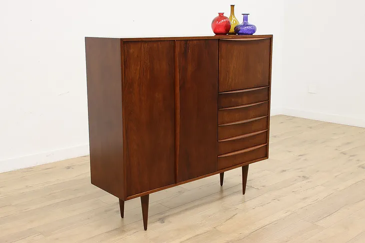 Midcentury Modern Vintage Rosewood Bar Cabinet or Sideboard (1)