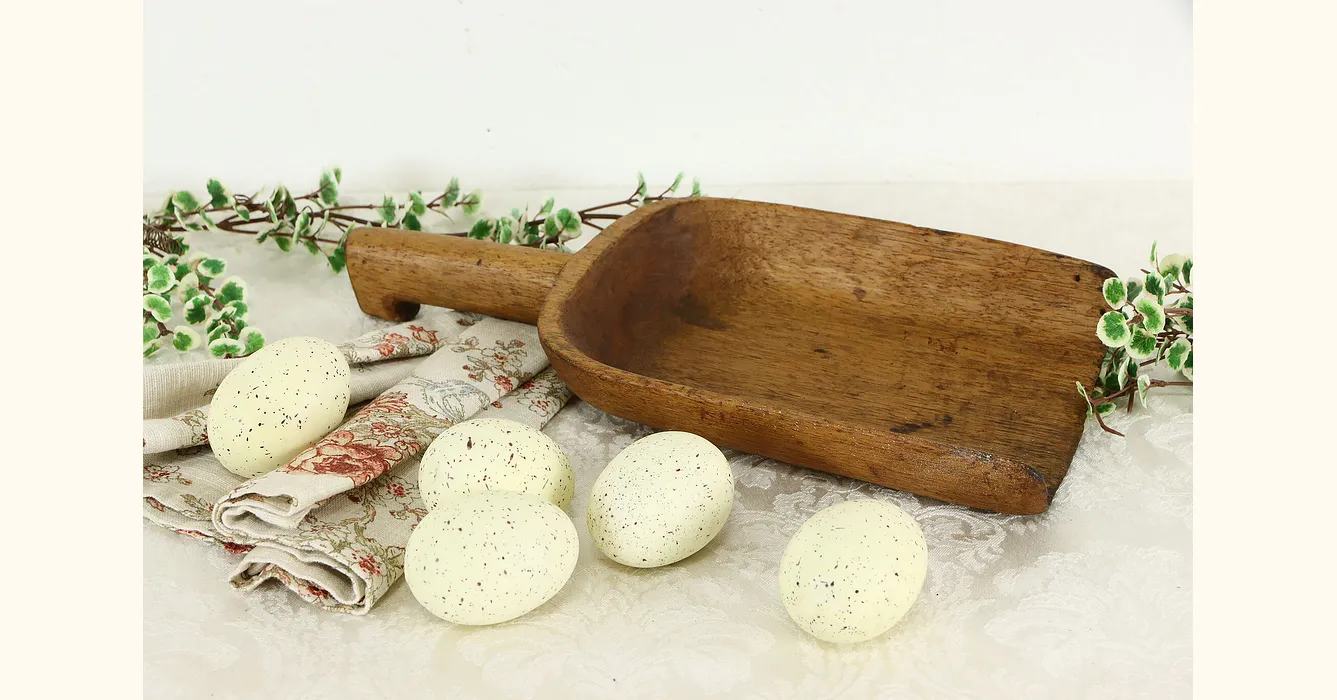 Hand Carved Flour Scoop – Old World Kitchen