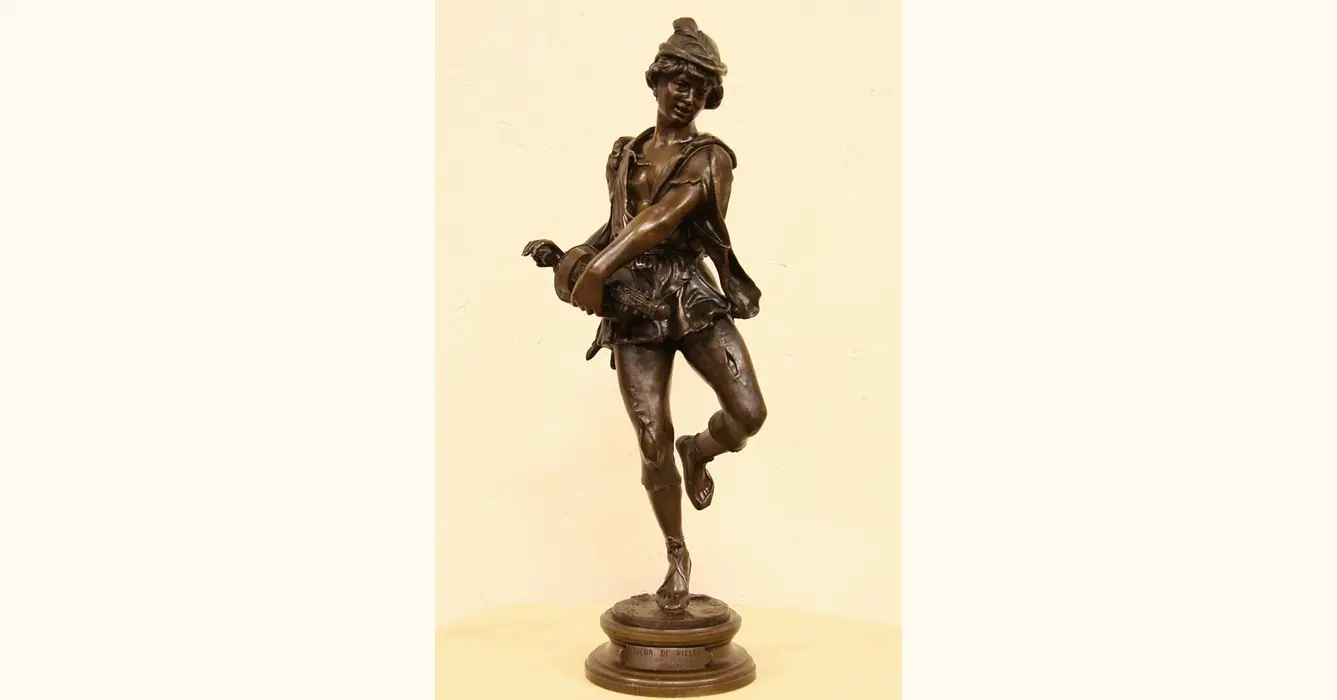 Sculpture Debut Hurdy Bronze Player Gurdy