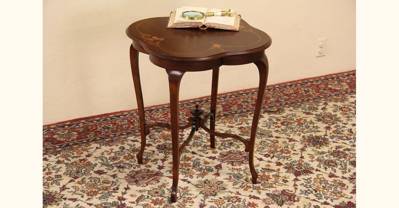 Antique clover leaf deals table