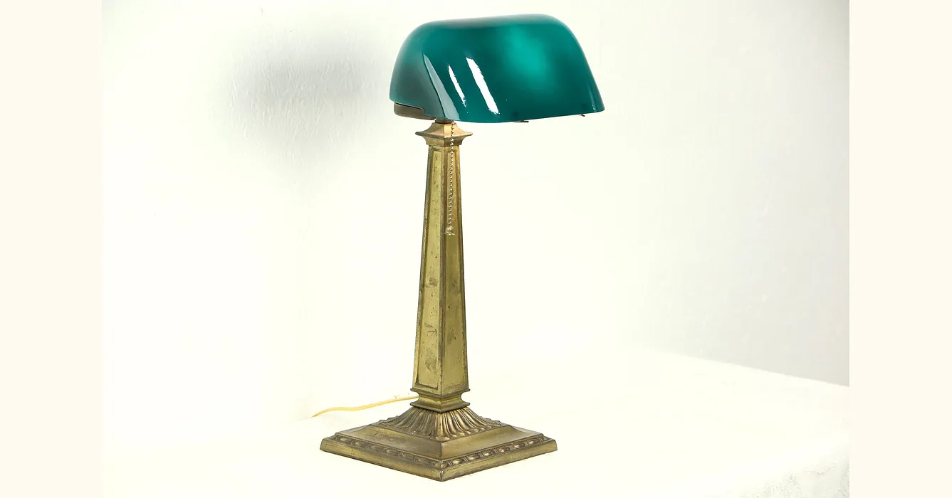 Emeralite Emerald Green 1916 Pat. Antique Brass Banker Desk or Piano Lamp