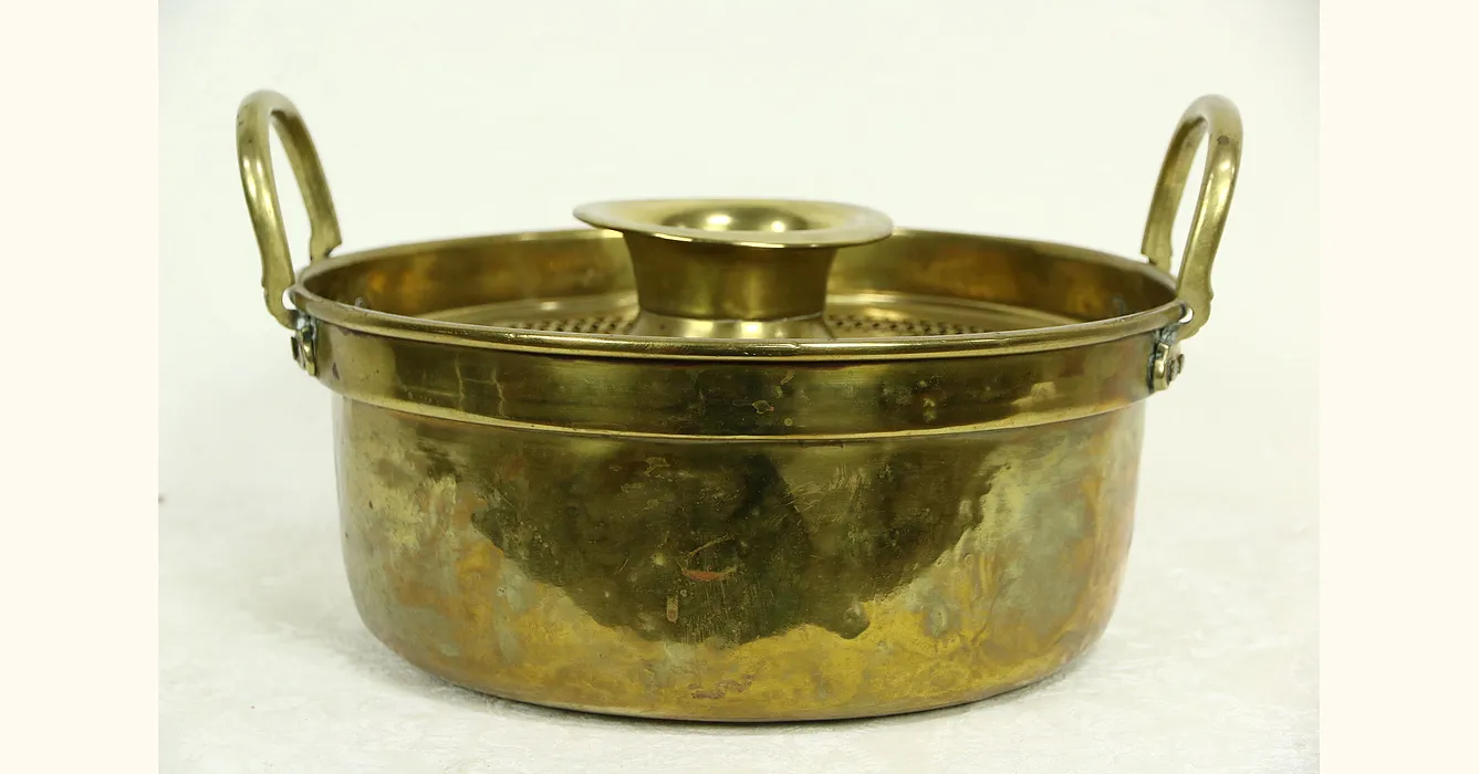 Old-fashioned Brass Fireplace Cooking Pot