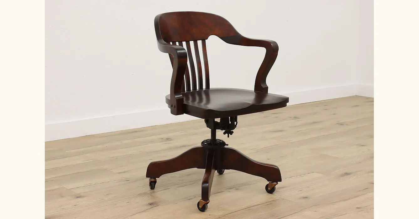 Birch Antique Adjustable & Swivel Traditional Office Desk Chair Milwaukee