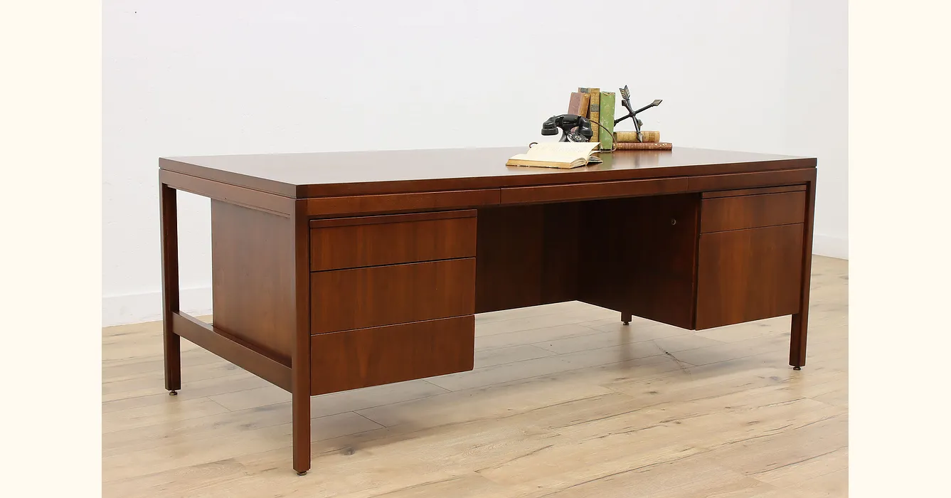 78 Modern Executive Home Office Desk with Storage Space