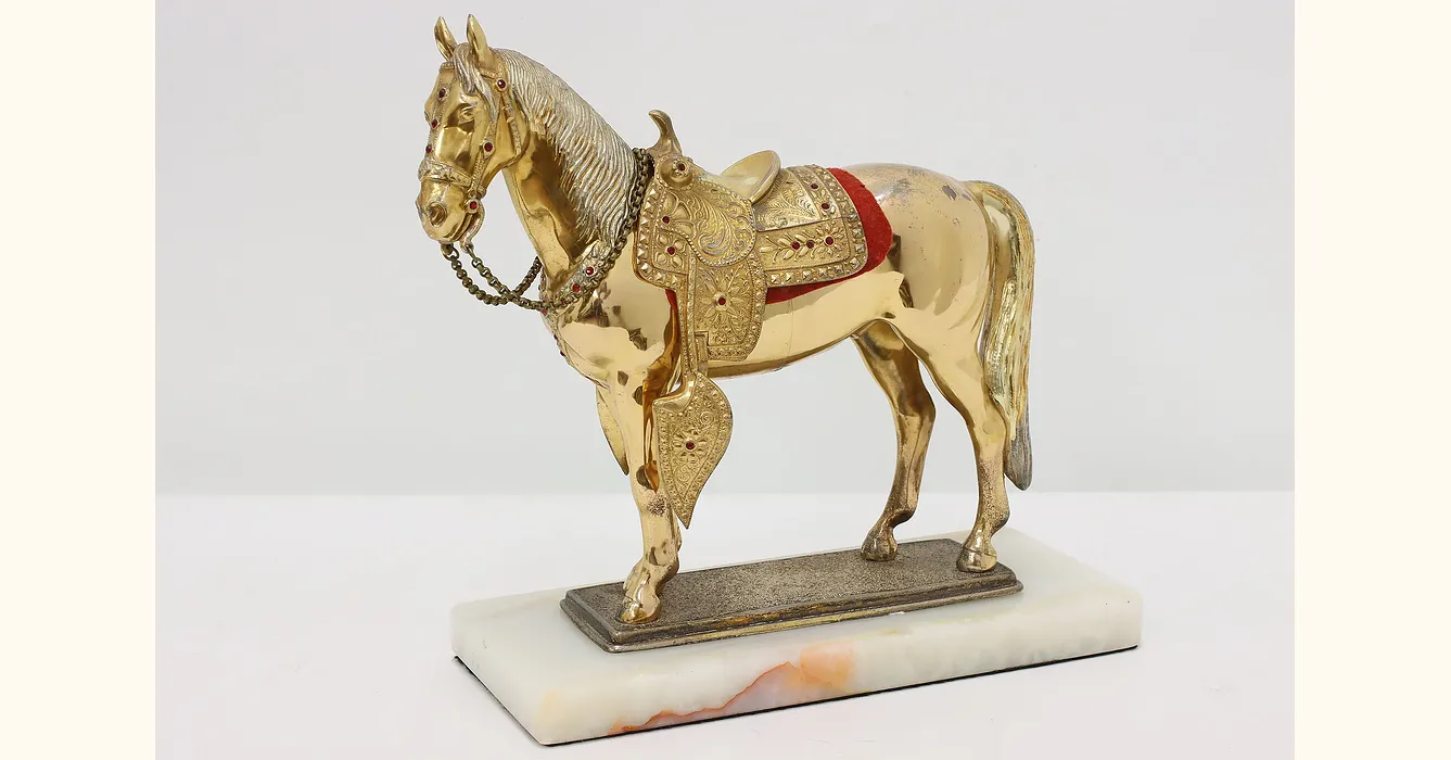 Vintage Ashely Belle Beautiful Horses Resin Statue hotsell 11