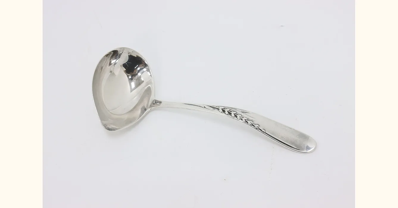 VINTAGE REED & BARTON STERLING store SILVER 925 AUTUMN LEAVES 1957 LADLE