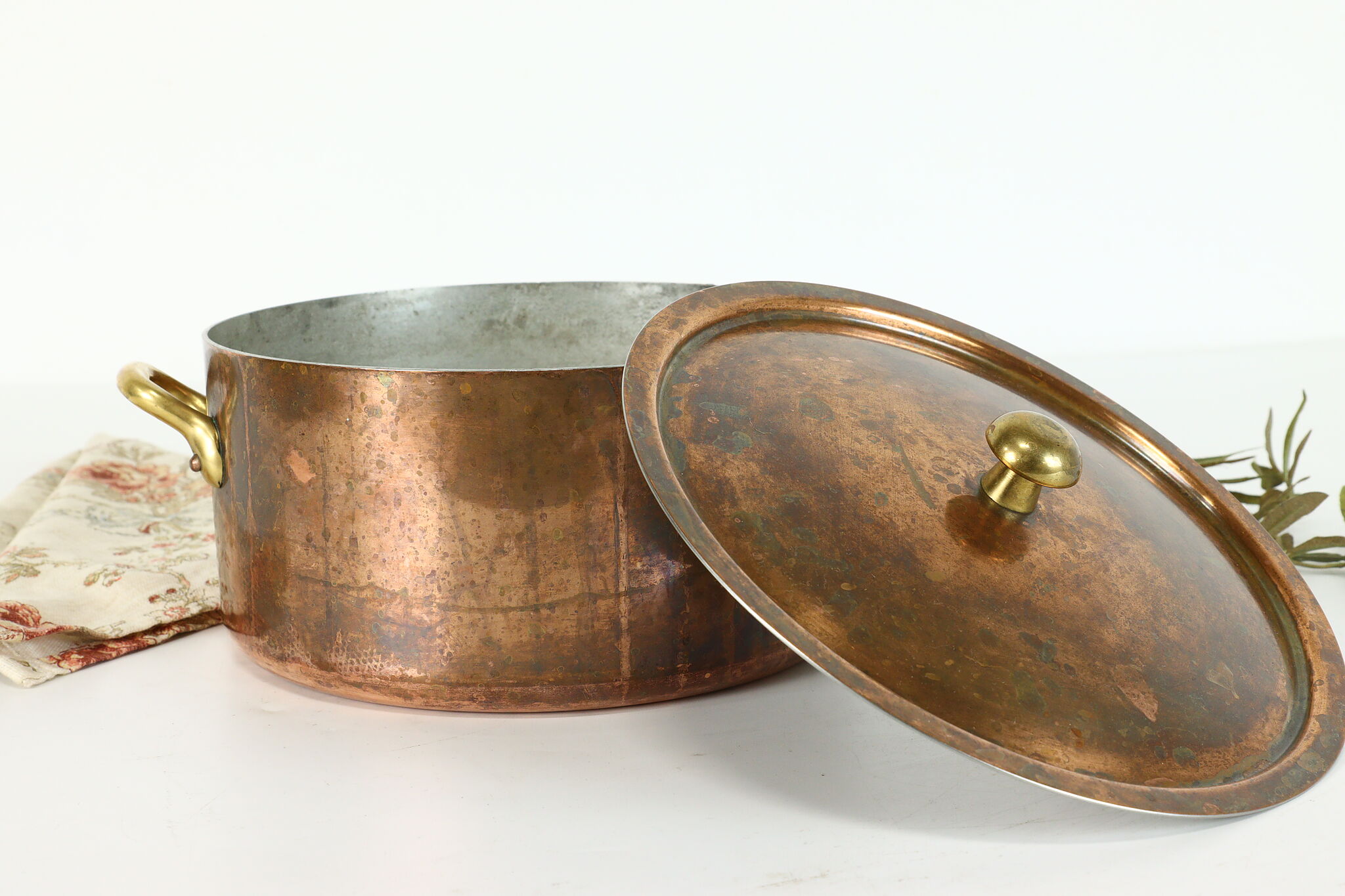 All about brass handles – Vintage French Copper