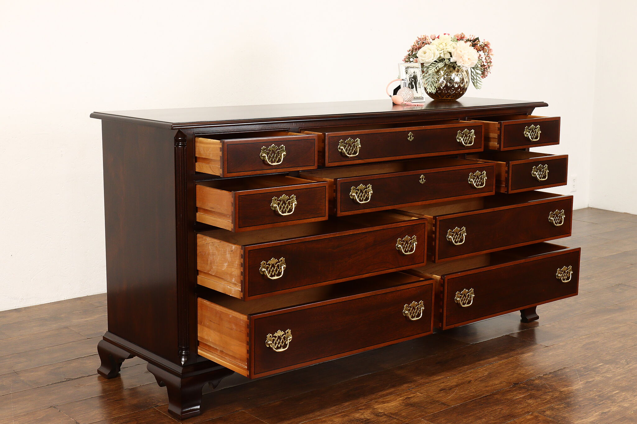 Kindel Furniture Entertainment Credenza with Rosewood - Decor House  Furniture