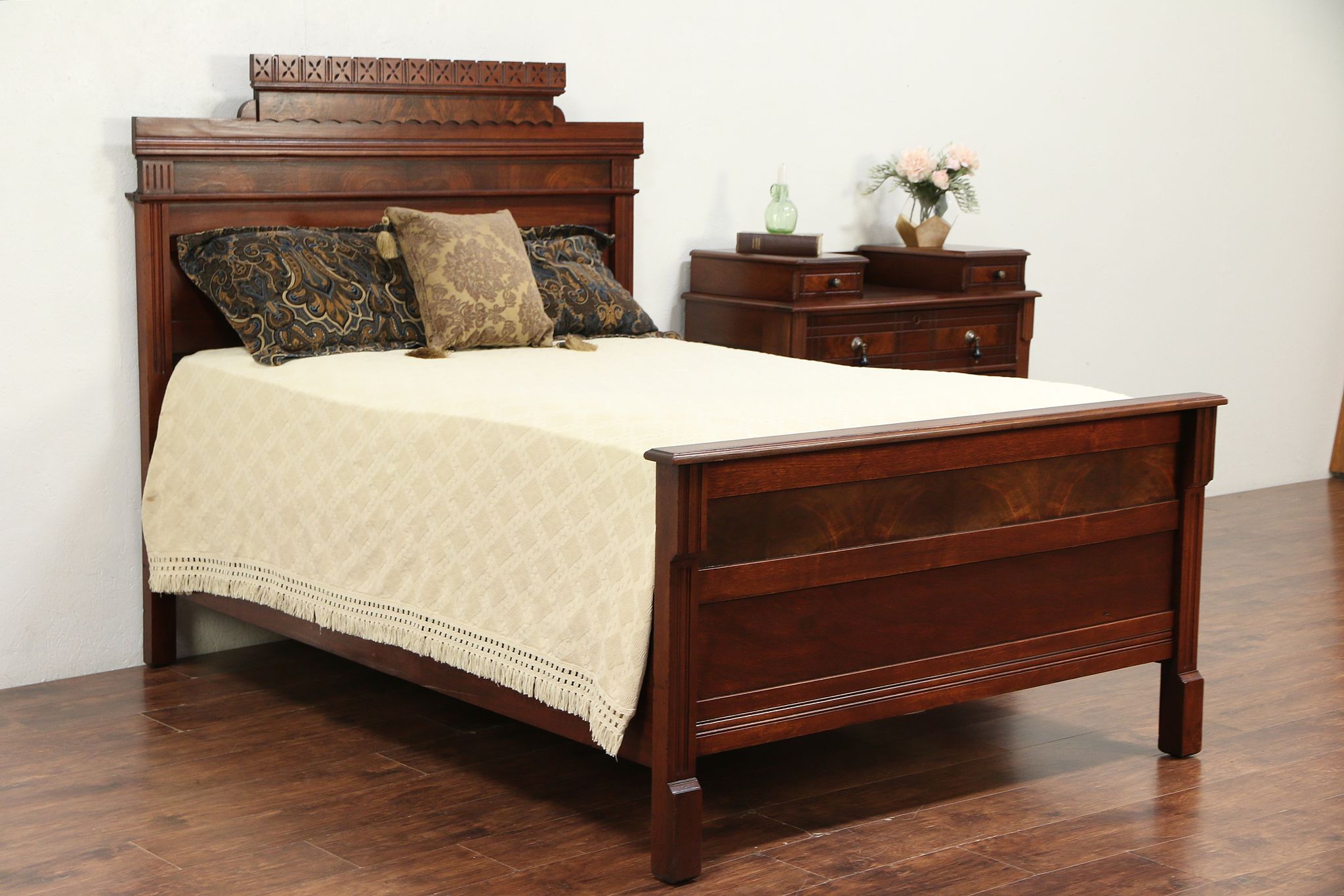 1896 eastlake bedroom furniture