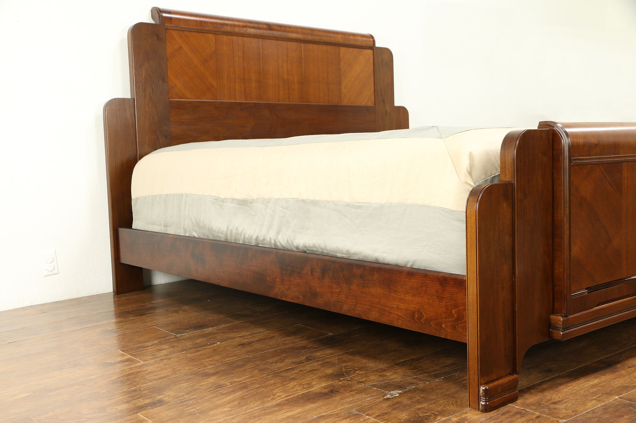 art deco 1940s bedroom furniture