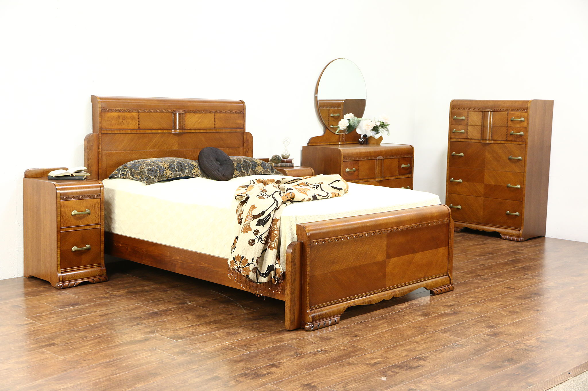 art deco vintage bedroom furniture