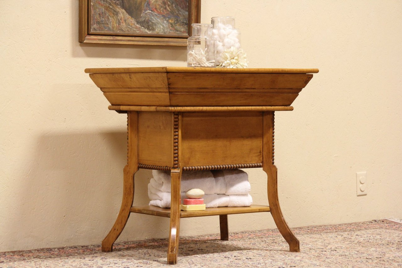 Birdseye Maple Antique 1895 Table Washstand