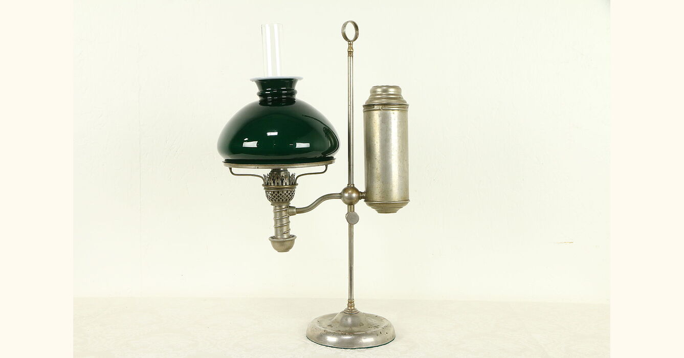 manhattan student oil lamp